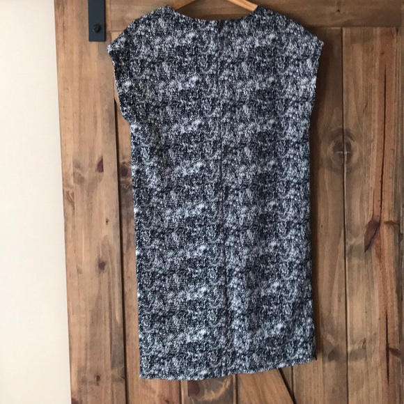 Black & white cap sleeve dress. 2 for $40 - Picture 3 of 5